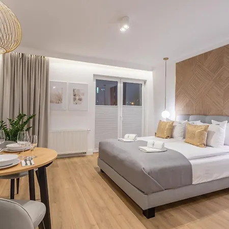 Premium-ferienwohnung Golden In By Interhome 아파트